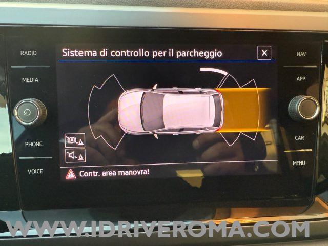VOLKSWAGEN Polo 1.0 TSI DSG R-Line