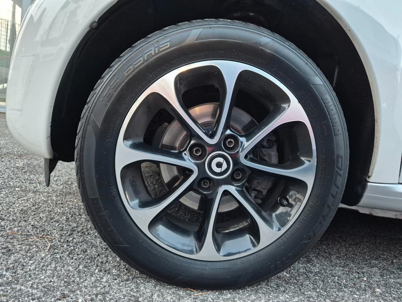 Smart ForFour 70 1.0 twinamic Youngster