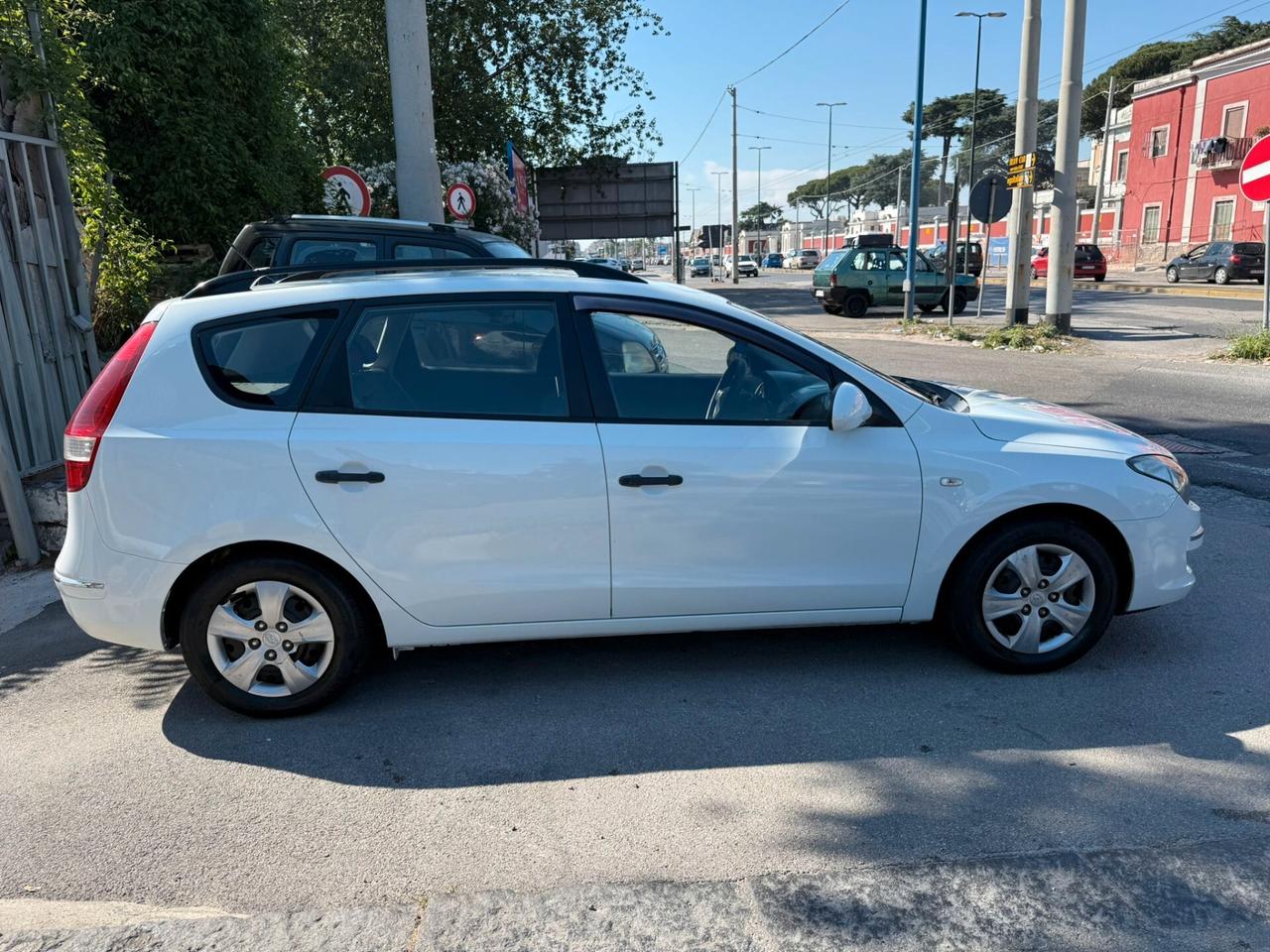 Hyundai i30 1.4 16V 109CV GPL MOTORE RIFATTO.