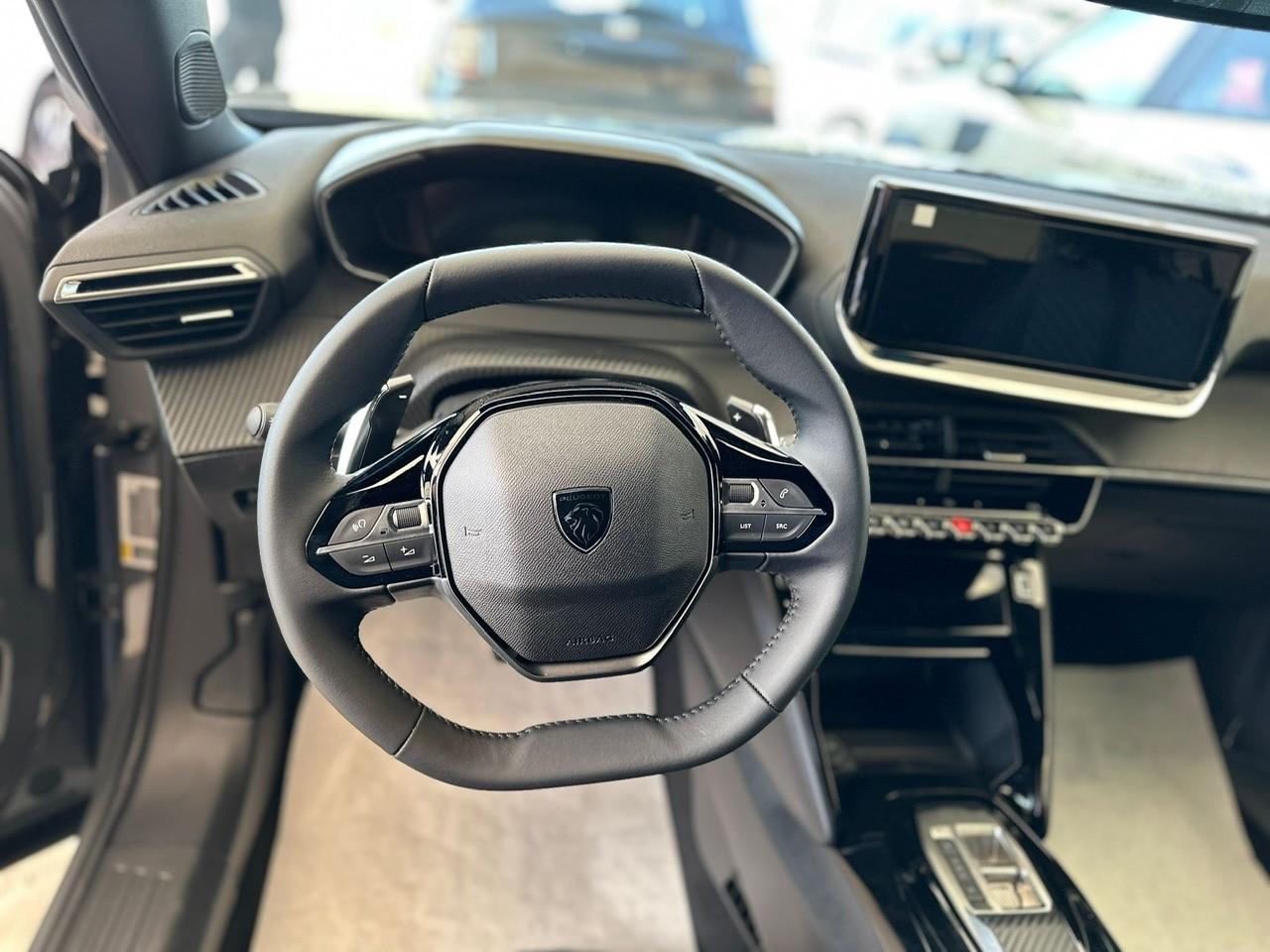 Peugeot 2008 Hybrid 145 e-DCS6 Allure
