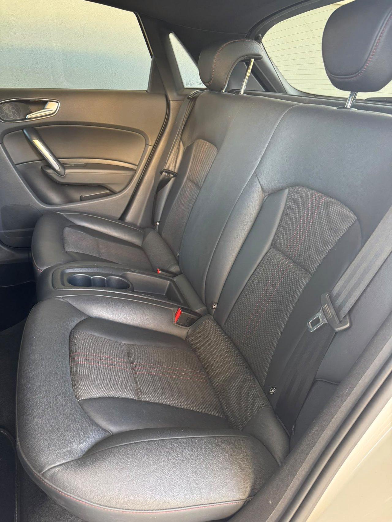 Audi S1 Sportback 2.0 tfsi quattro