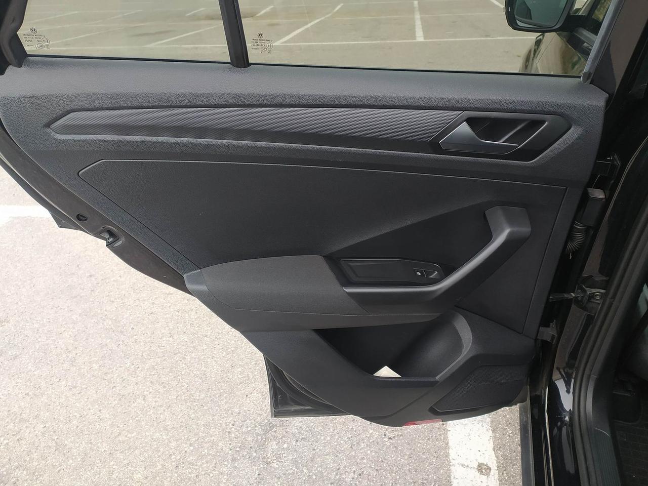 Volkswagen T-Roc Business 2.0 TDI 150CV #9725