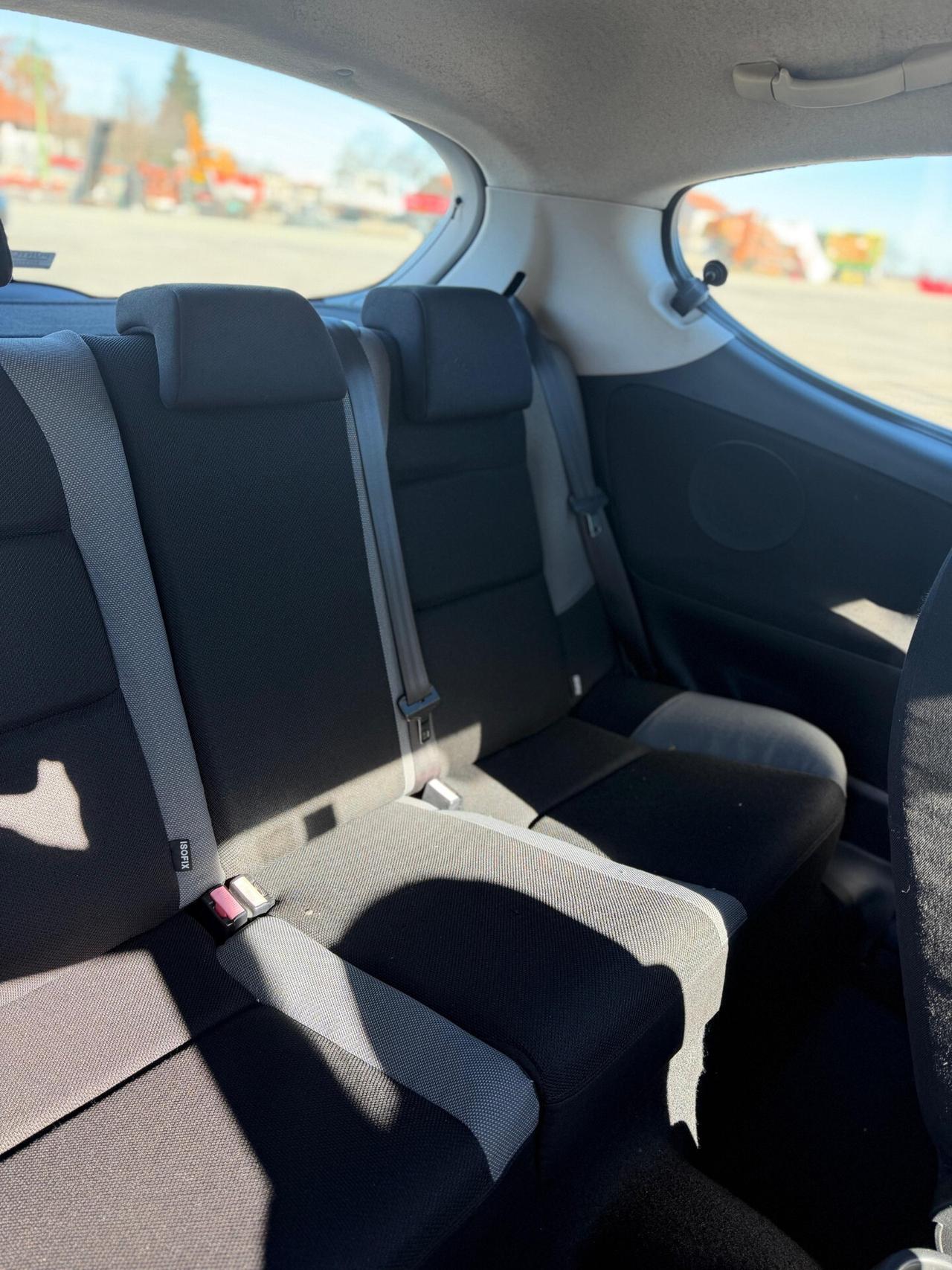 Peugeot 207 1.4 8v energie