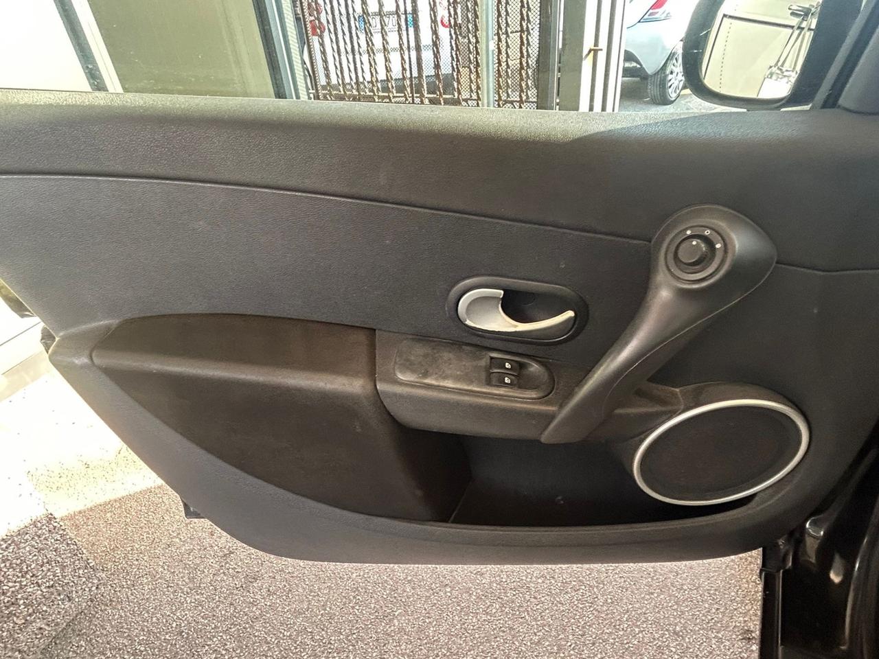 Renault Clio 1.2 16V 5 porte GPL Dynamique