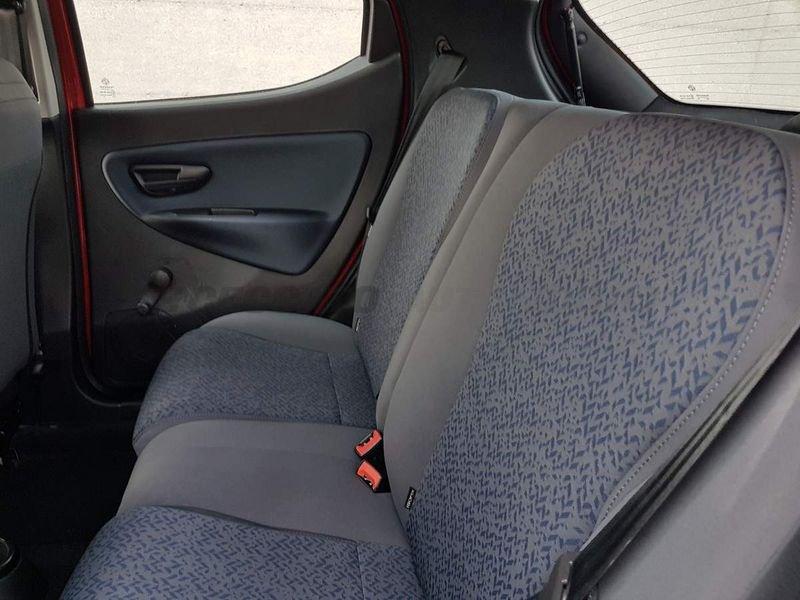 Lancia Ypsilon Ypsilon 1.0 firefly hybrid Gold s&s 70cv