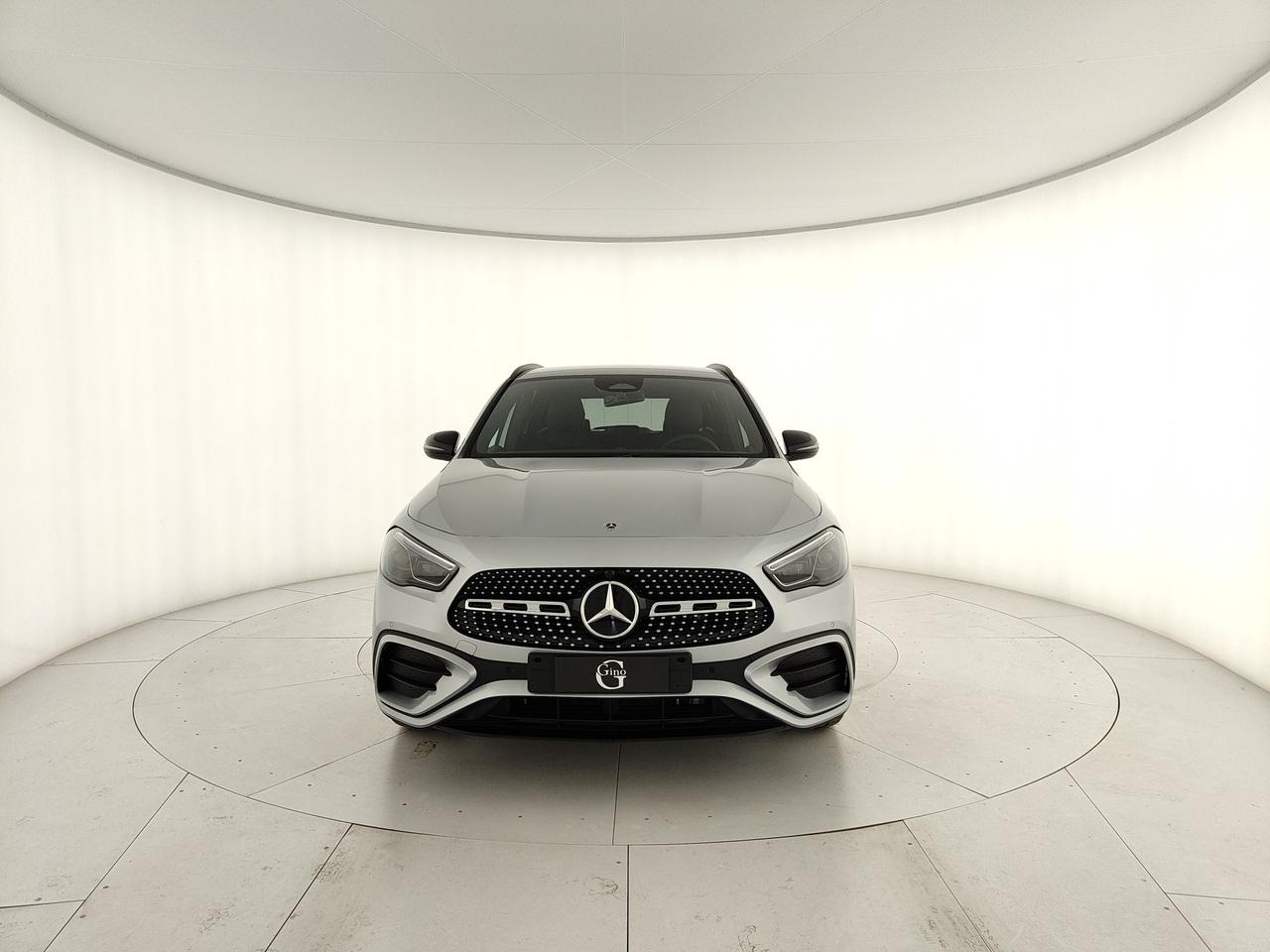 Mercedes-Benz GLA 180 Automatic
