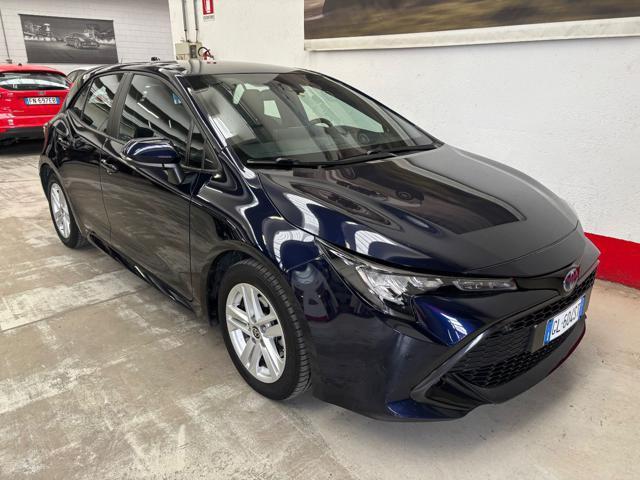 TOYOTA Corolla 1.8 Hybrid Business