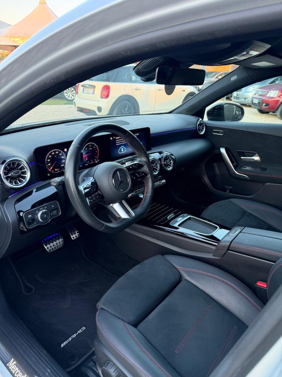 MERCEDES - Classe A - A 200 d Automatic Premium