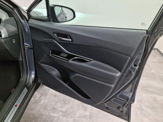 TOYOTA C-HR 2.0 Hybrid E-CVT GR Sport Black Edition