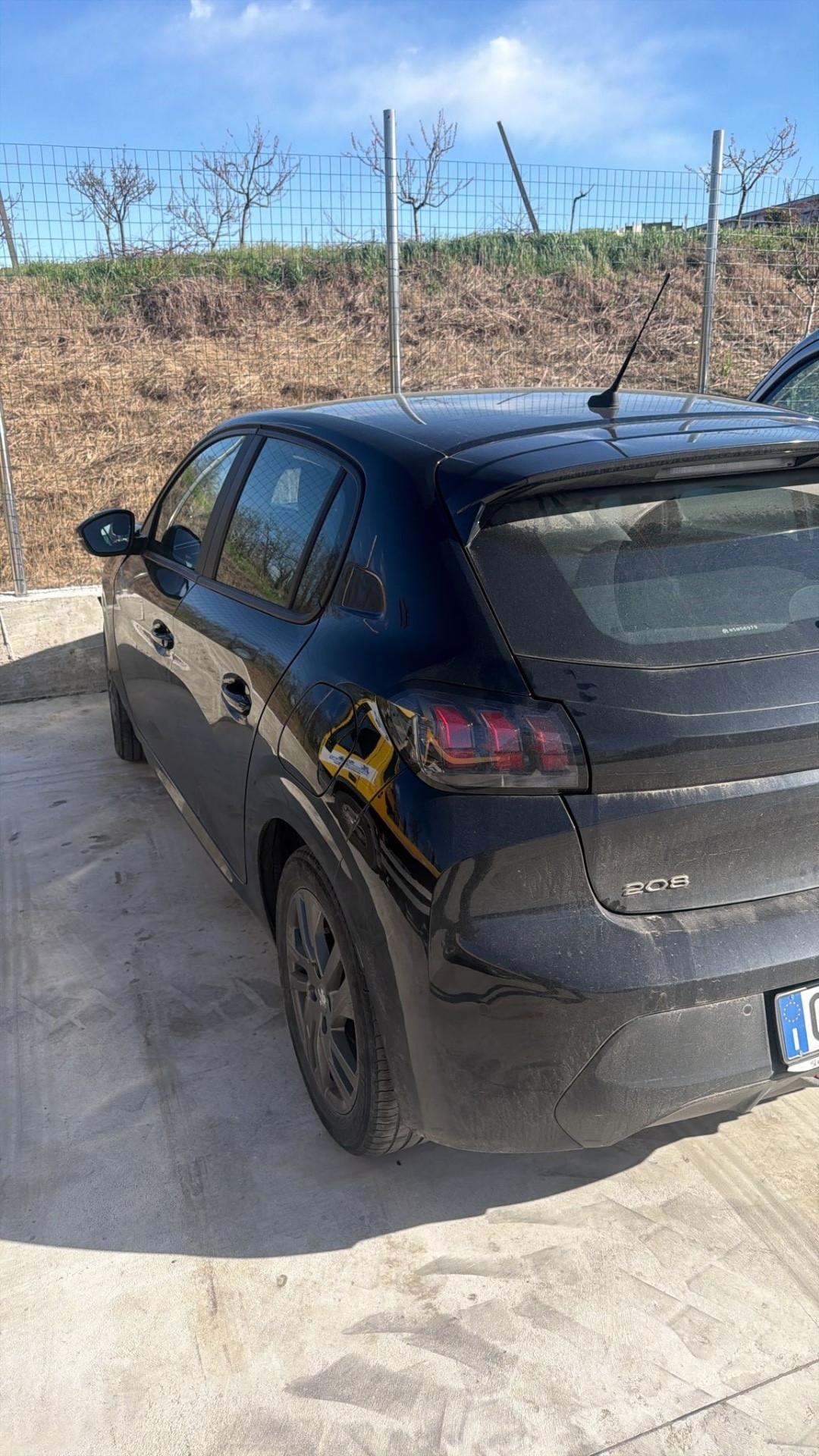 Peugeot 208 PureTech 100 Stop&Start EAT8 5 porte Allure Pack