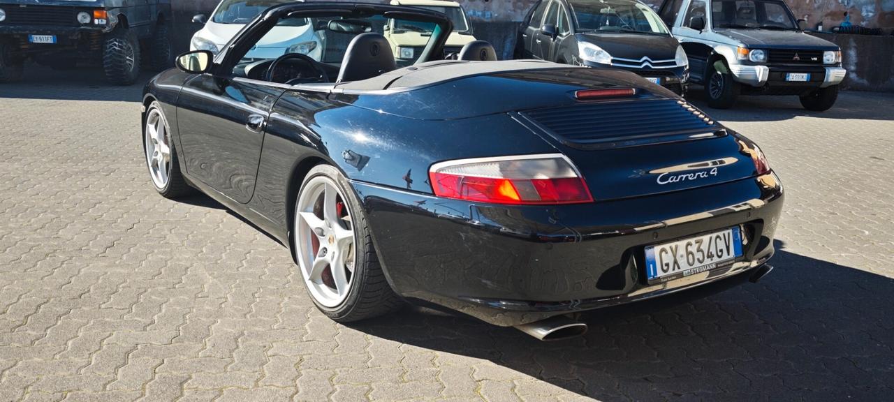 Porsche 911 Carrera 4 cat Cabriolet