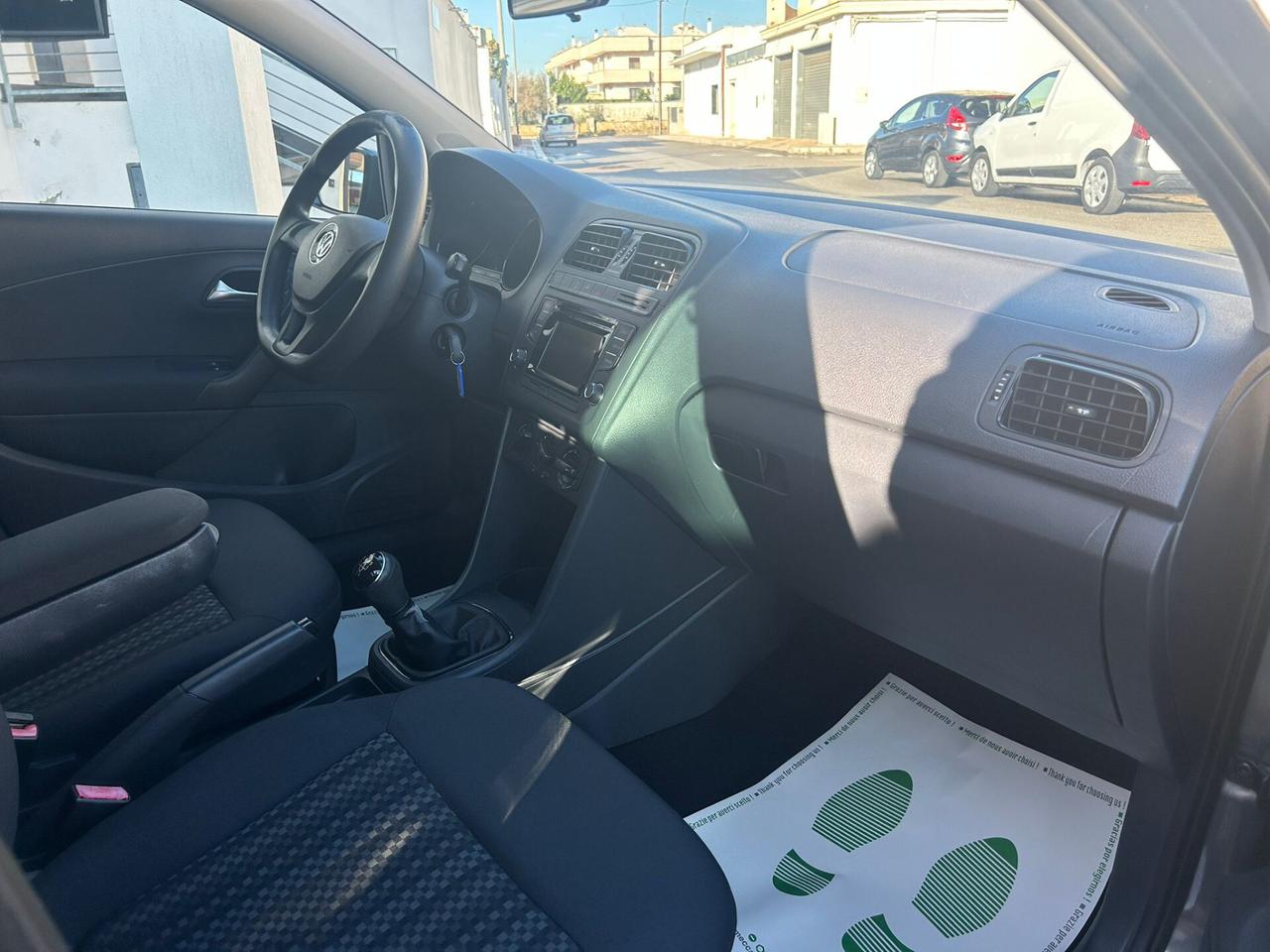 Volkswagen Polo 1.4 TDI 75Cv 5P COMFORTLINE-2014