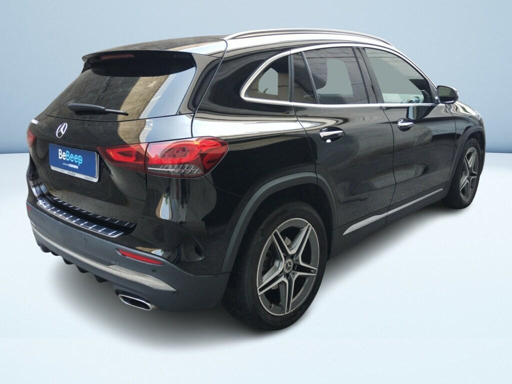 Mercedes GLA 180 180 D Premium 8G-DCT