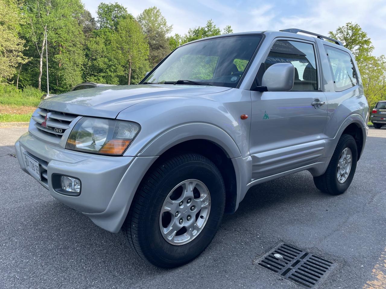 Mitsubishi Pajero 3.2 16V DI-D 3p. GLS1