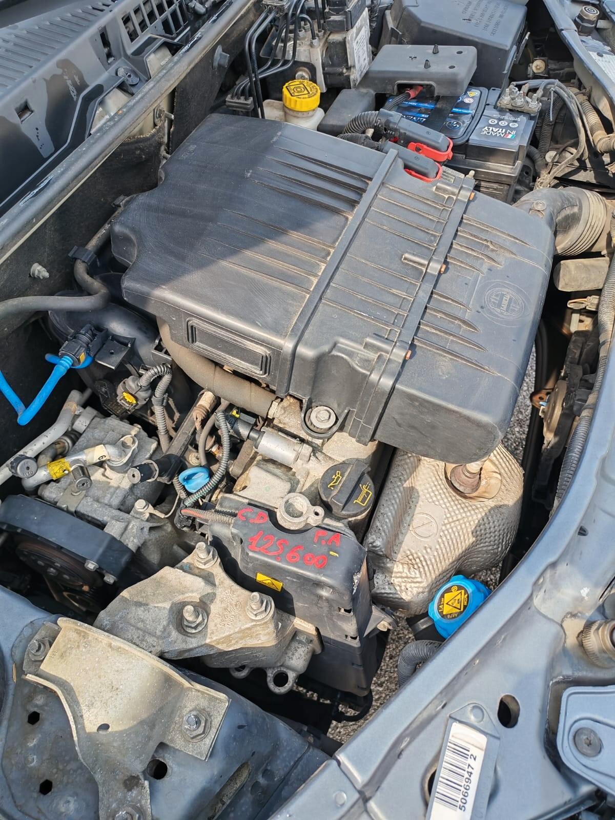 Lancia Ypsilon 1.2 69 CV 5 porte S&S Silver