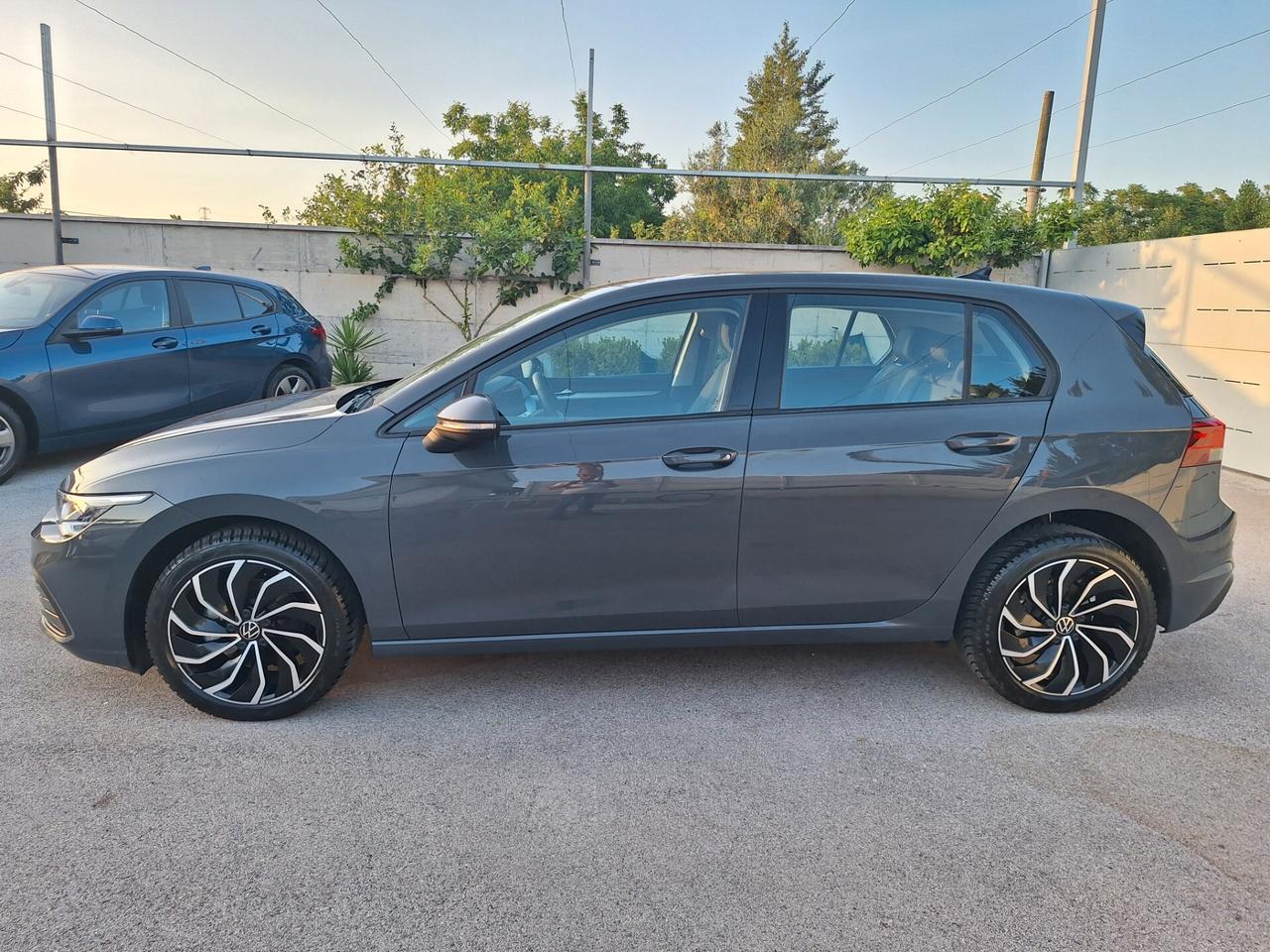 Volkswagen Golf 1.0 eTSI EVO DSG Life