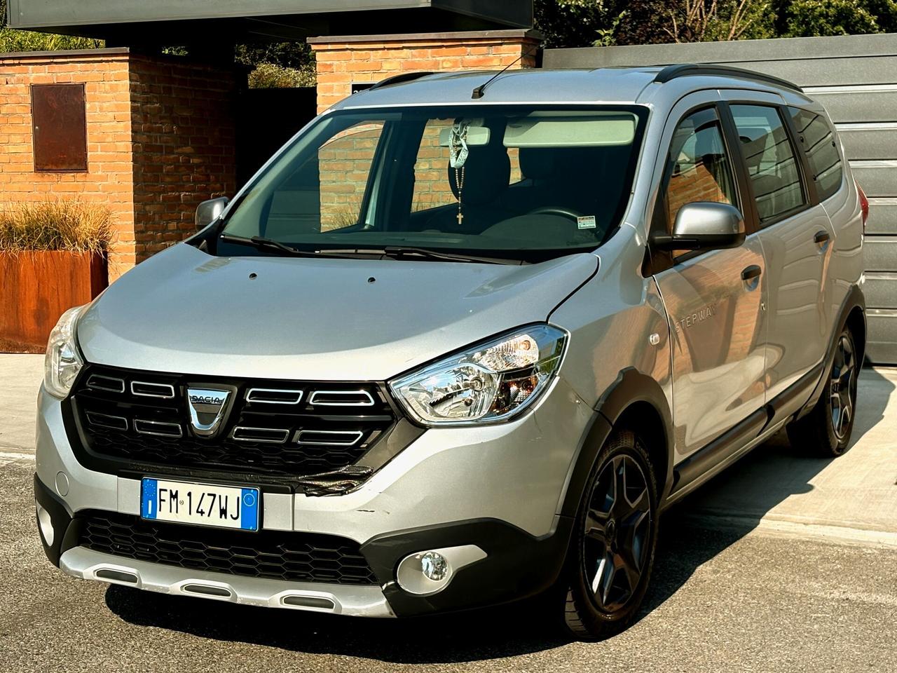 DACIA LODGY 1.5D 6m-7POSTI- 49800km-FULL-2018