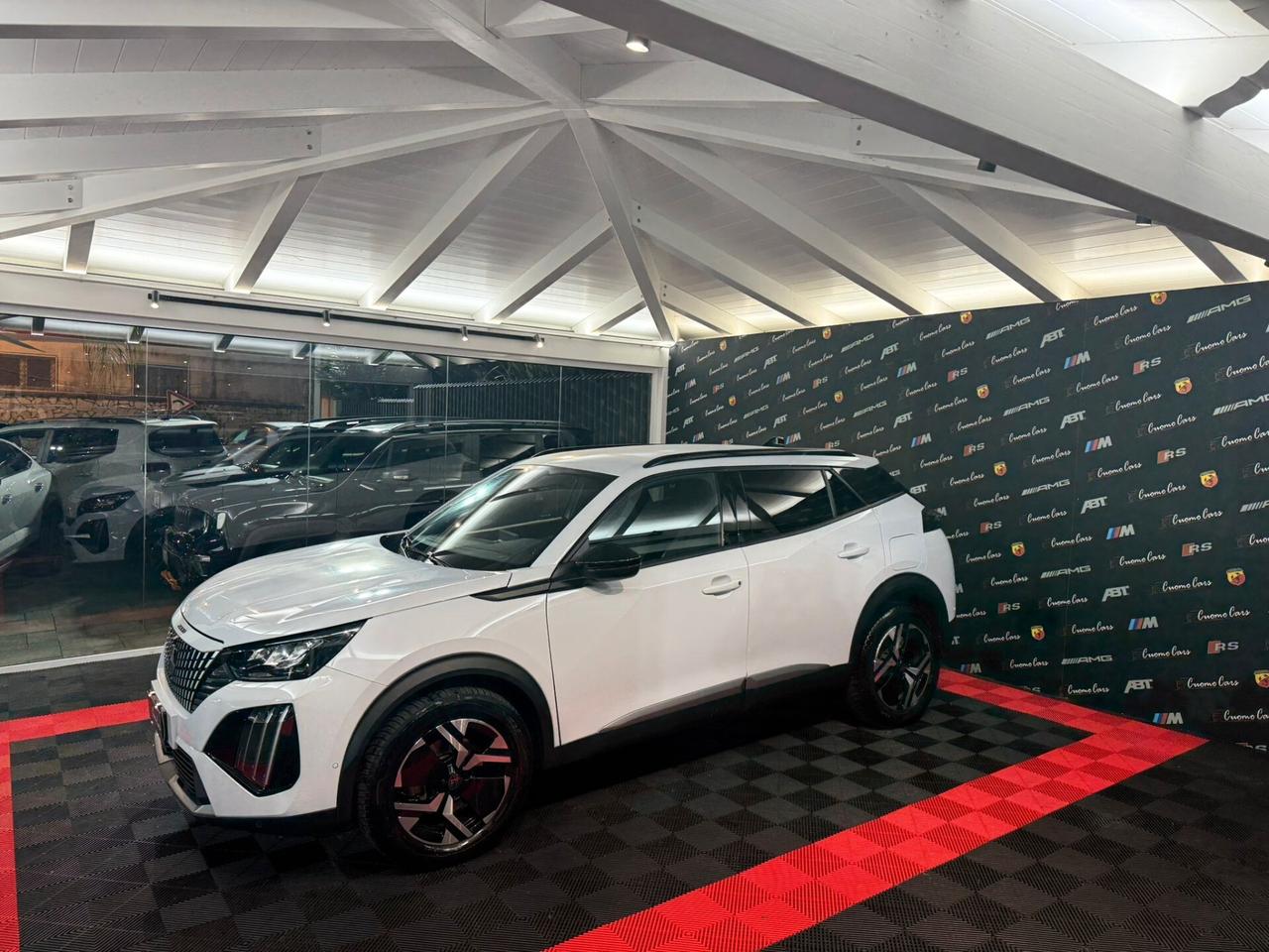 Peugeot 2008 BlueHDi 130 S&S EAT8 Allure