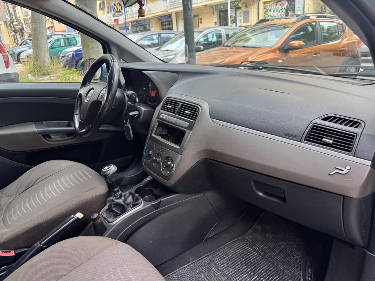 Fiat Grande Punto 1.3 MJT 75 CV 5 porte Active