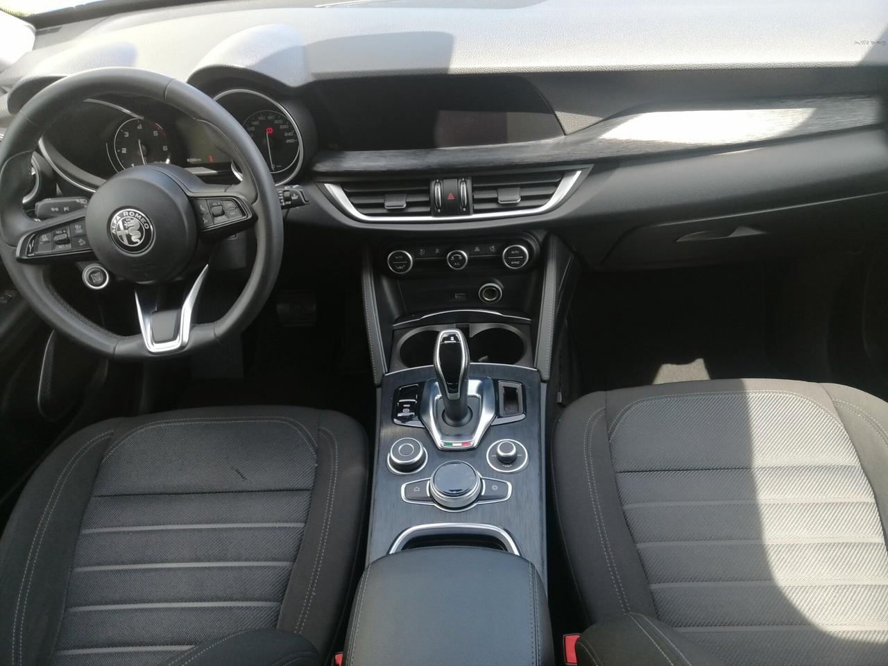 Alfa Romeo Stelvio 2.2 MJl 160 CV AT8 RWD