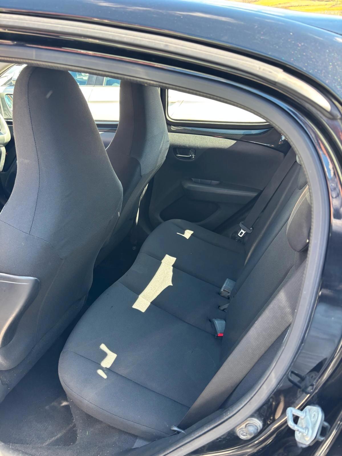 Peugeot 108 VTi 68 5 porte Allure TOP!