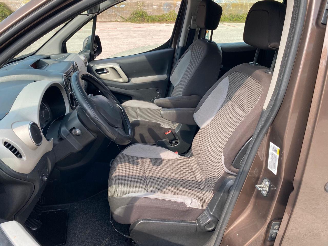 Peugeot Partner autovettura 1.6hdi full opt 2014