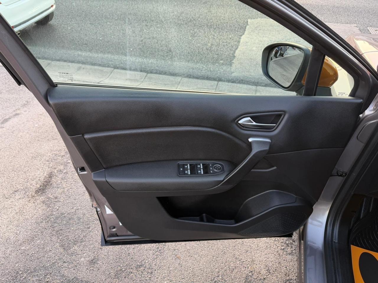 RENAULT CAPTUR 1.0 BENZINA 91 (CV) 2021