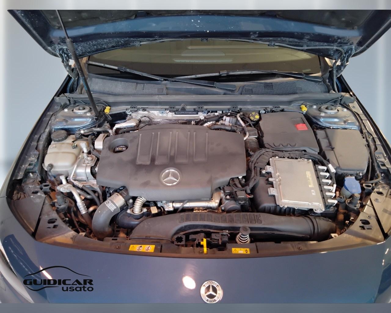 Mercedes-Benz Classe A - W177 2018 - A 180 d Sport auto