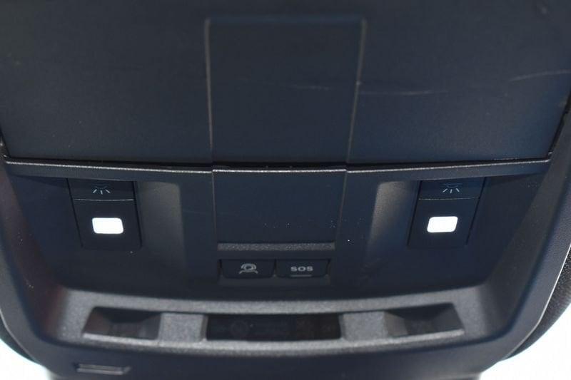 Peugeot 3008 3008 1.2 hybrid Allure 145cv e-dcs6