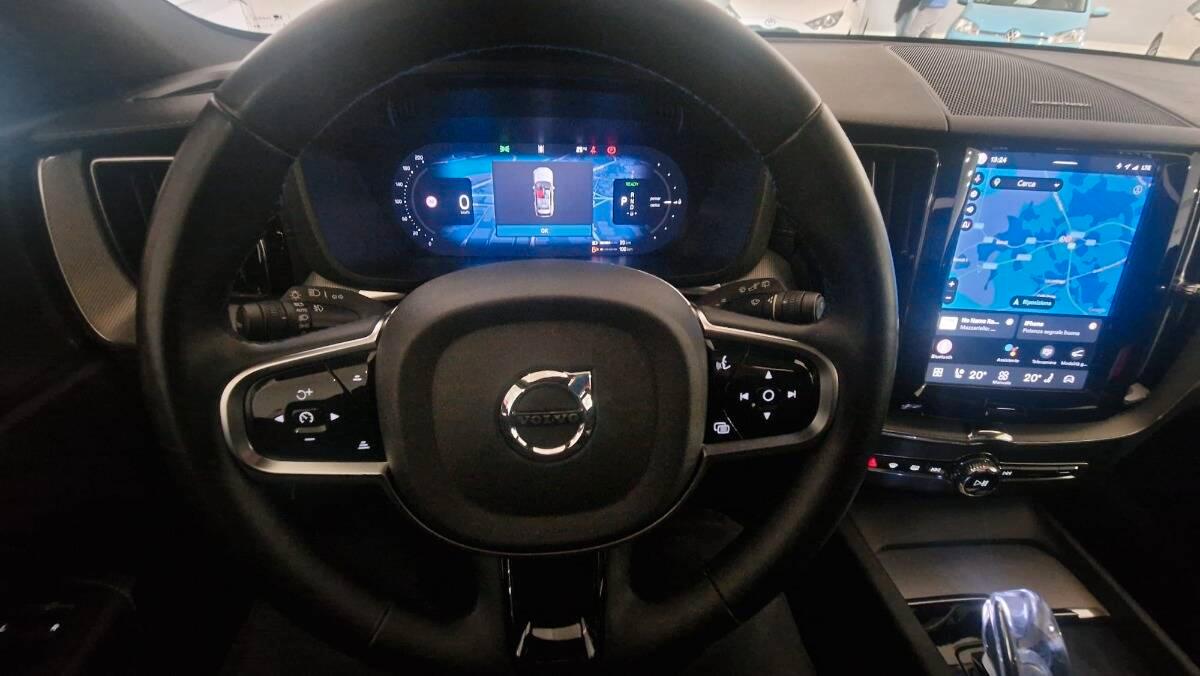 Volvo XC60 2.0 t6 phev Ultra Black Edition awd auto