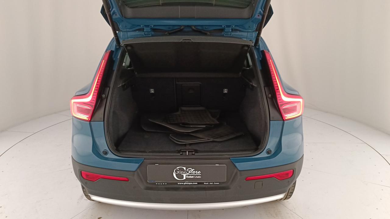 VOLVO XC40 2.0 b3 Core auto
