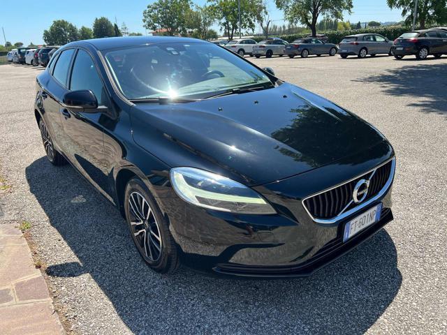 VOLVO V40 T2 Geartronic R-design