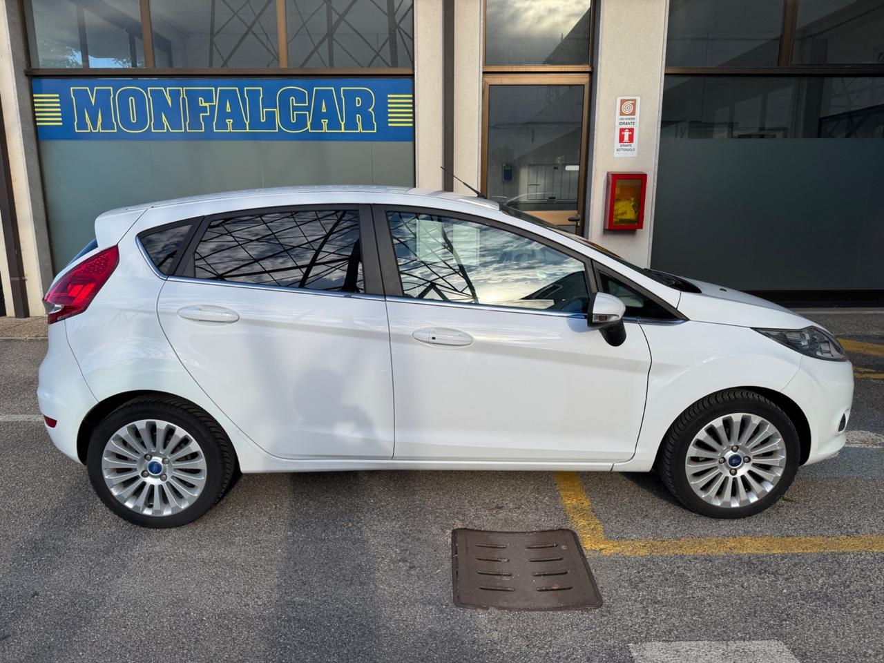 Ford Fiesta 1.4 TDCi 70CV 5 porte Titanium