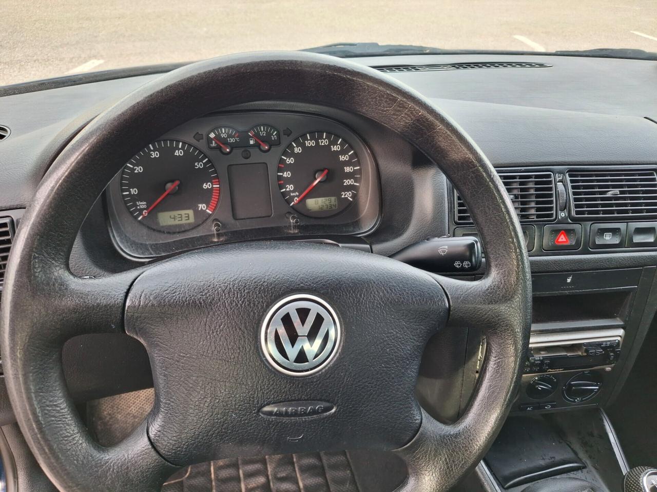 Volkswagen Golf 1.4 BENZINA-SOLO 81mila KM.