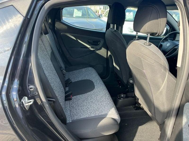 Lancia Ypsilon Ypsilon 1.0 FireFly 5 porte S&S Hybrid Silver Plus