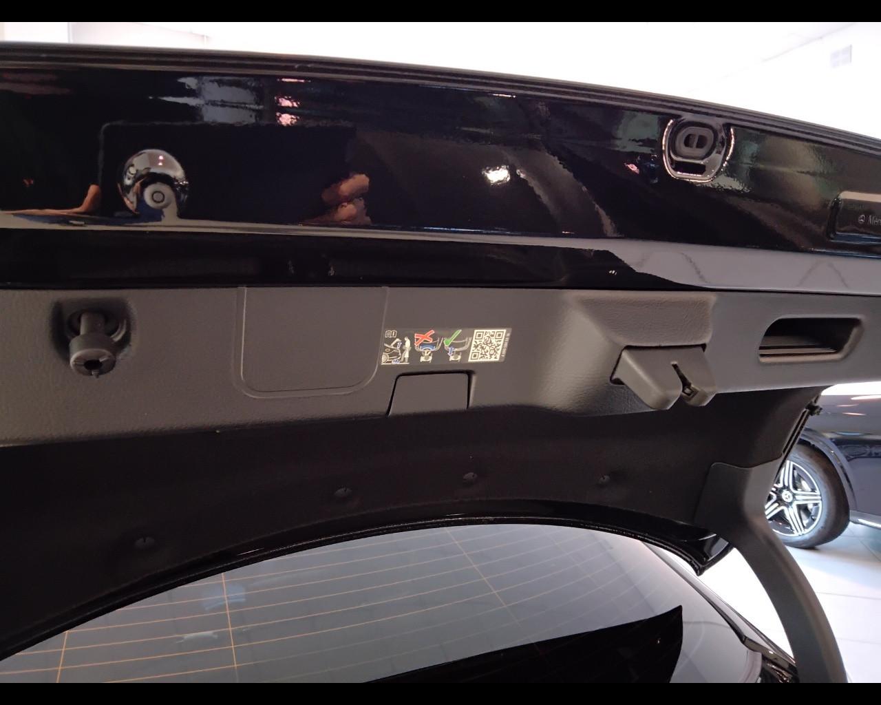 Mercedes-Benz CLA Coupe - C118 2023 - CLA Coupe 200 d AMG Line Advanced Plus auto