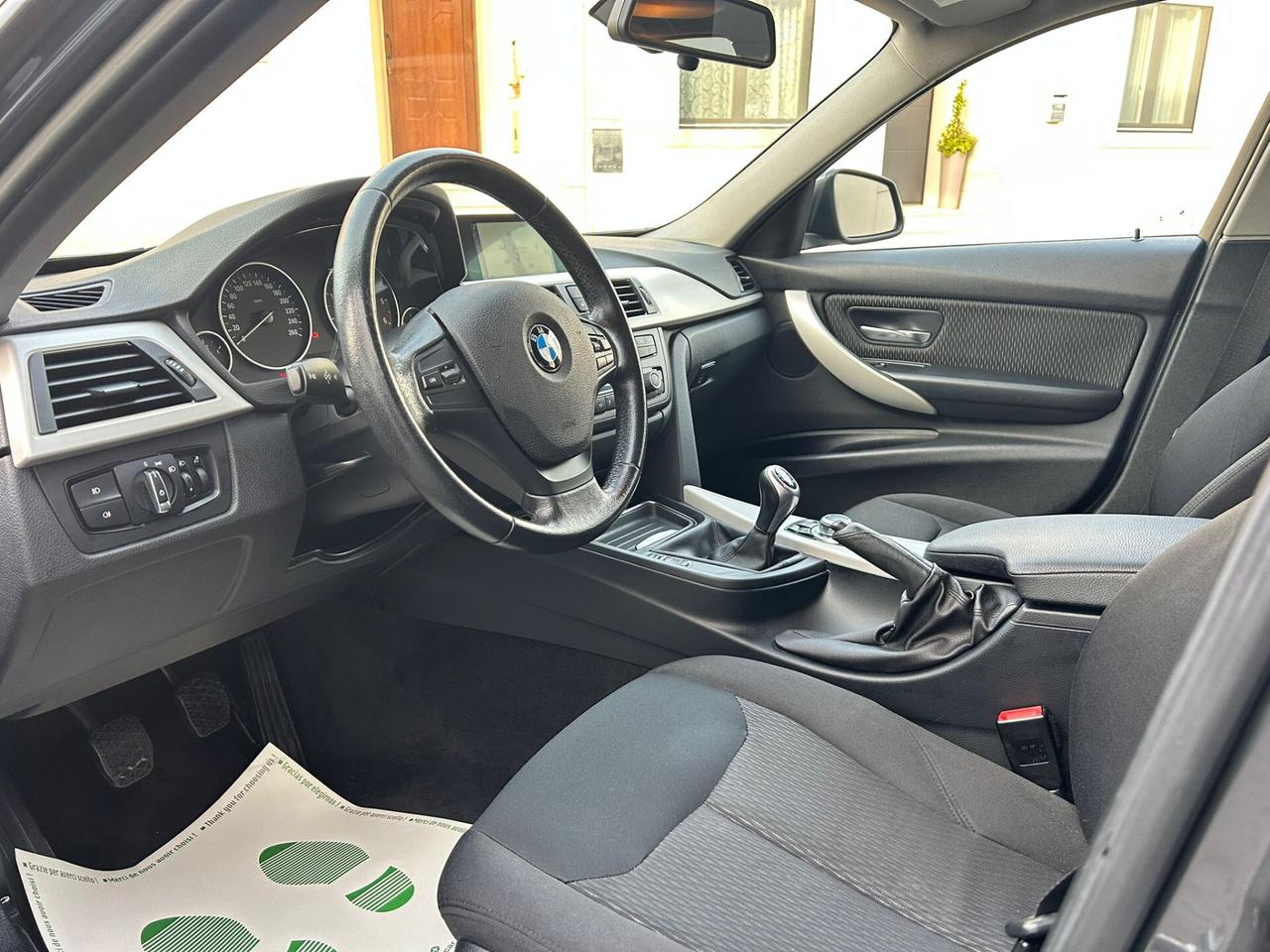 Bmw 318d 2.0 143Cv TOURING XDRIVE NAVI-2015