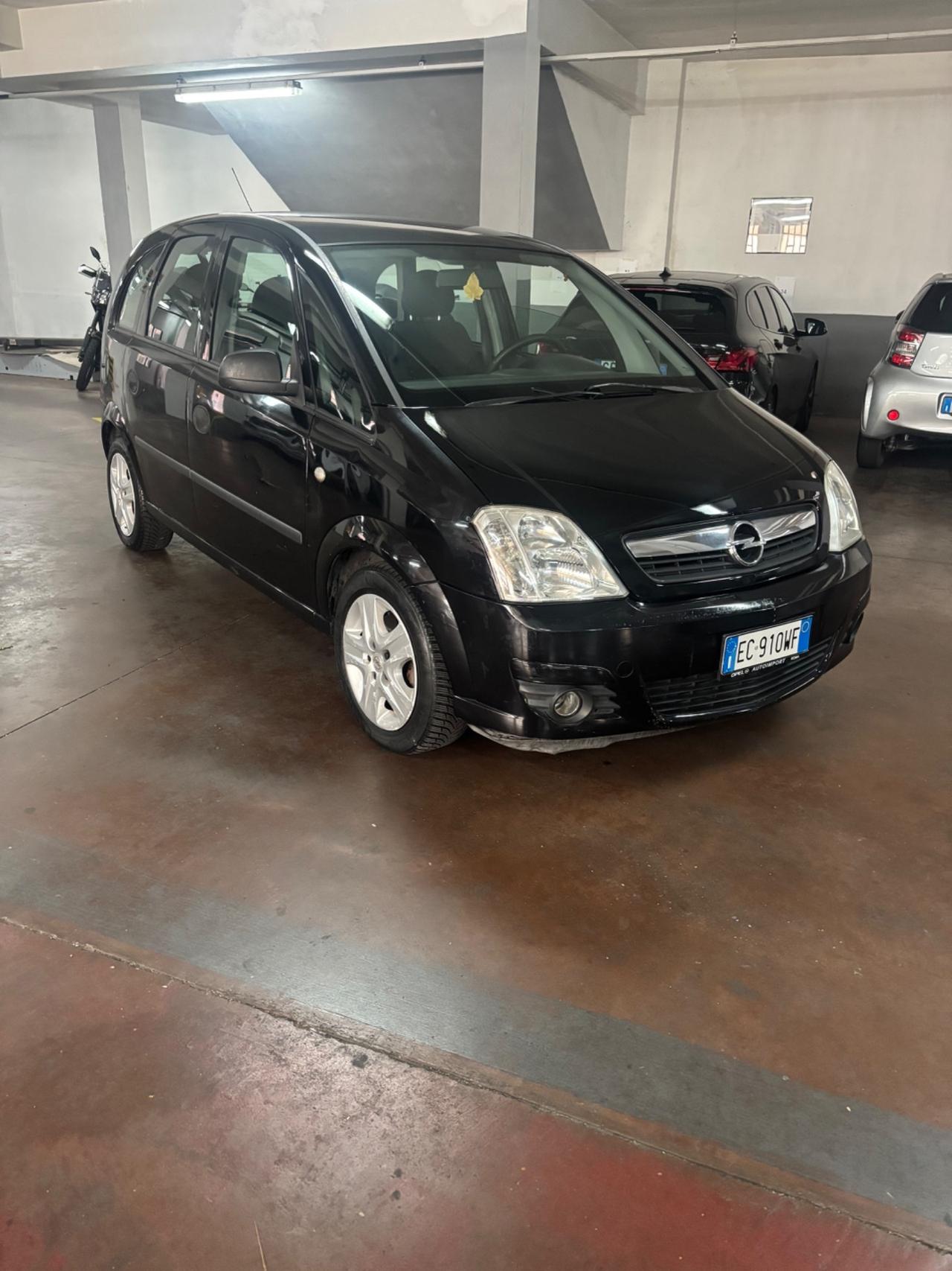 Opel Meriva 1.4 16V GPL-TECH Club