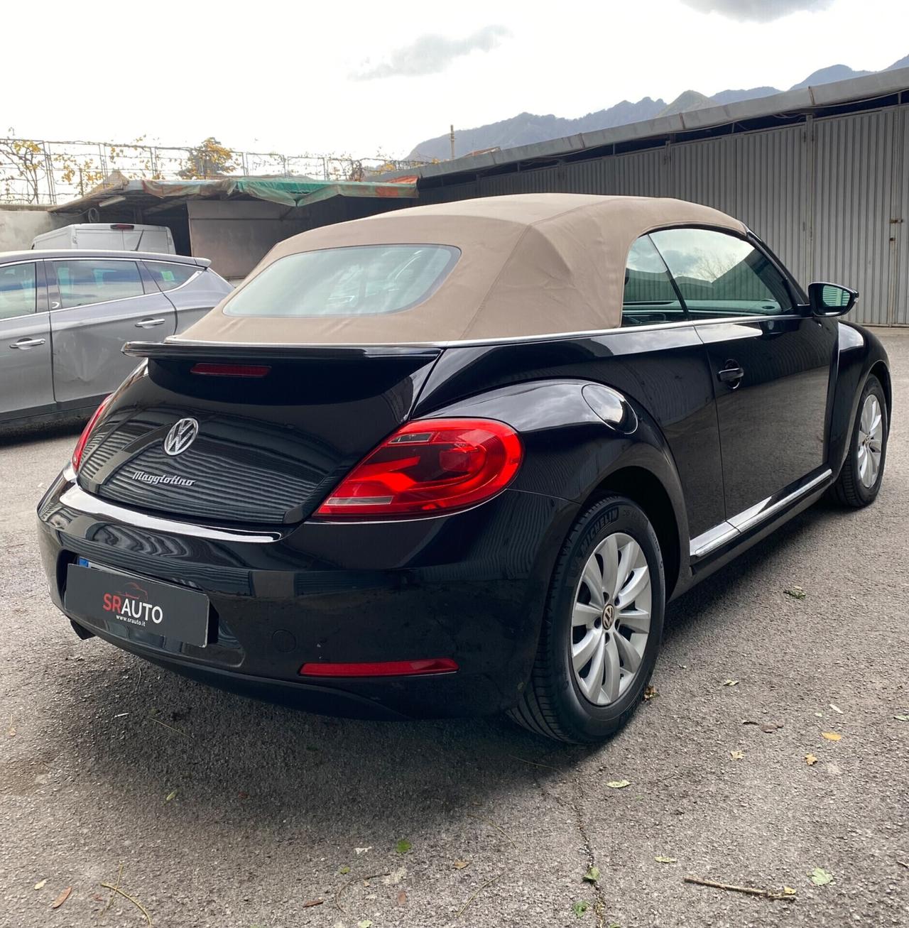 Volkswagen Maggiolino CABRIO 2.0 TDI 110cv Sport