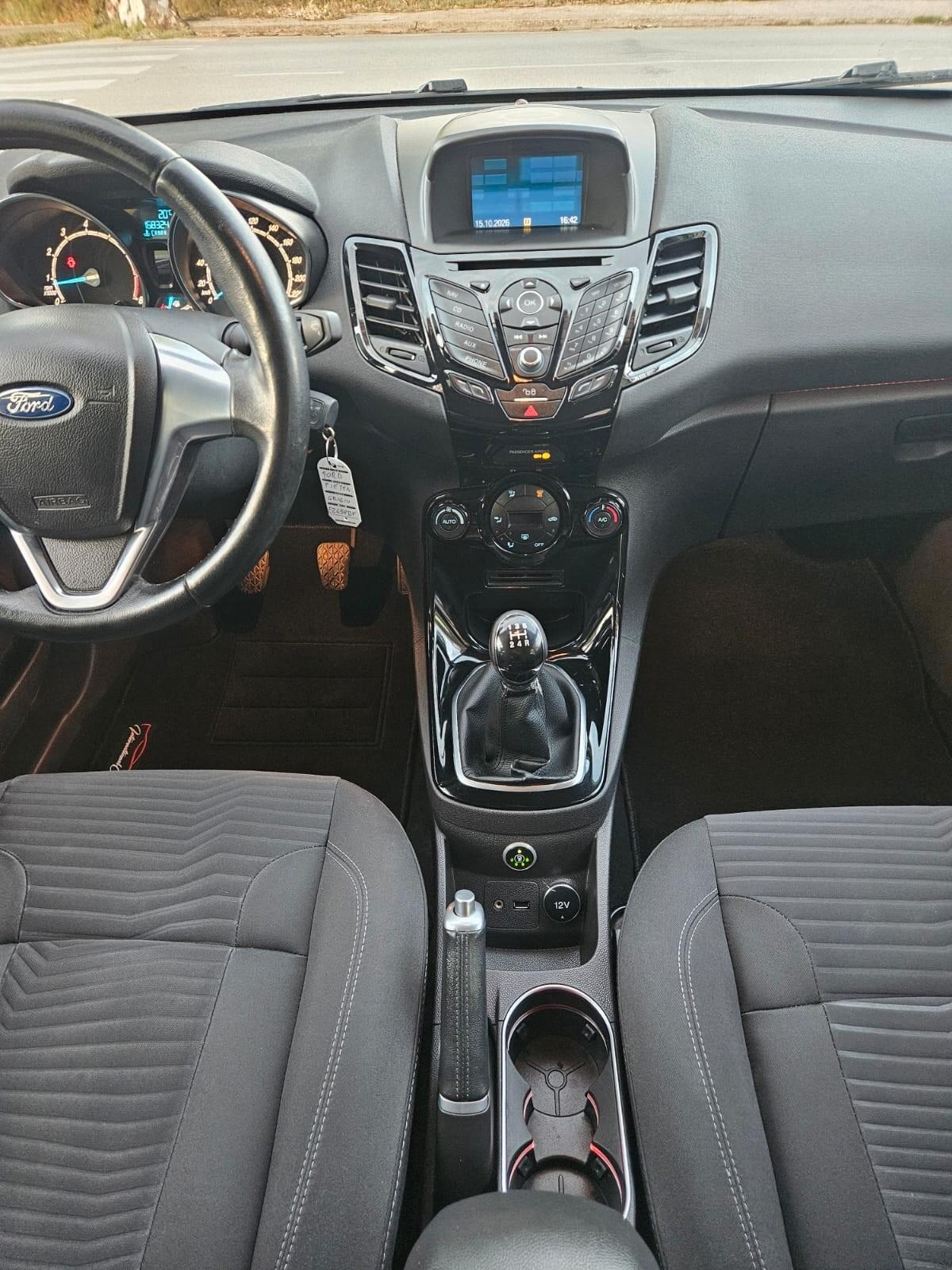 Ford Fiesta 5p. 1.4 BENZ/GPL Titanium 95cv