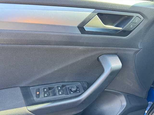 Volkswagen T-Roc 1.0TSI 110CV Life - NEOPATENTATI -