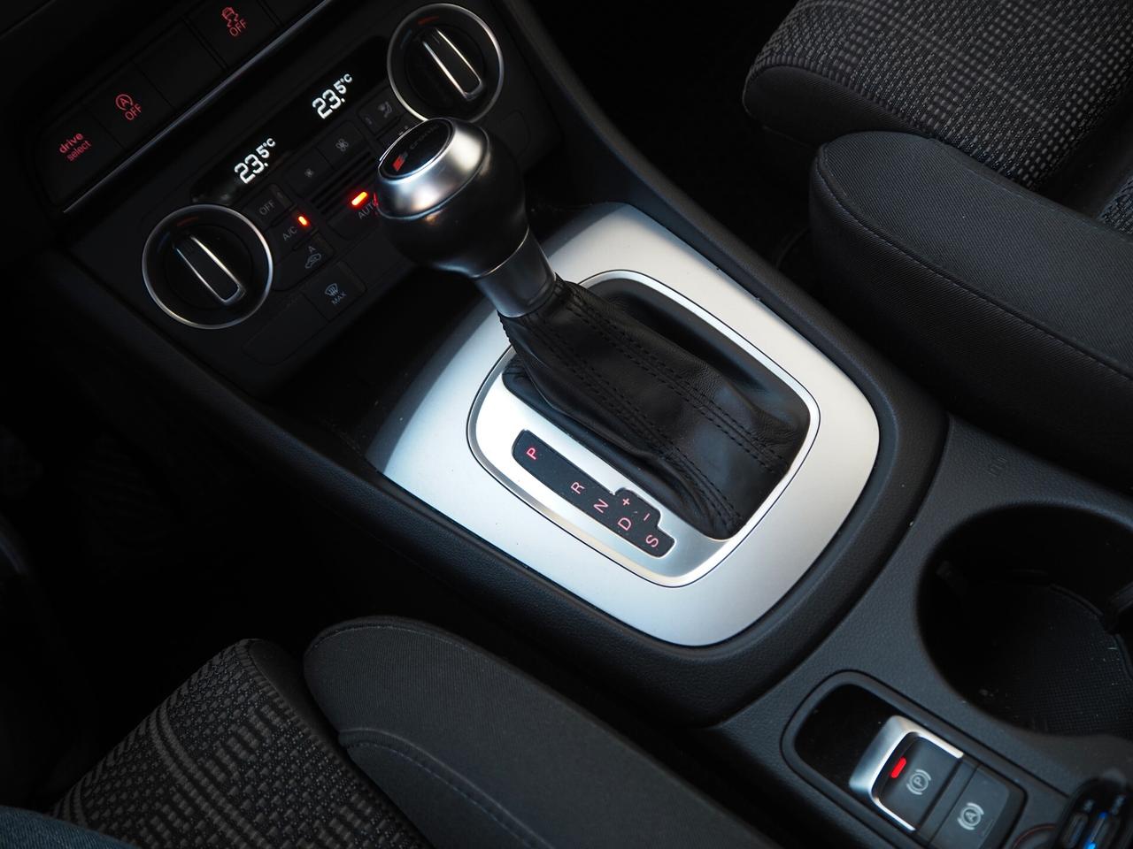 Audi Q3 2.0 TDI 120 CV S tronic Sport