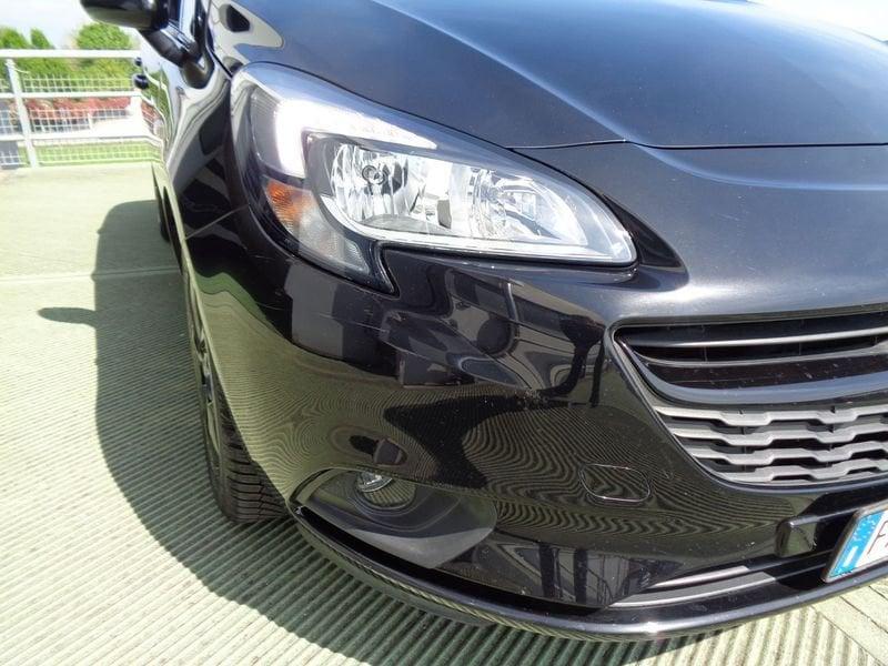 Opel Corsa Corsa 5p 1.2 b-Color