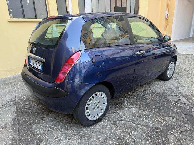 LANCIA Ypsilon 1.2 16V Platino