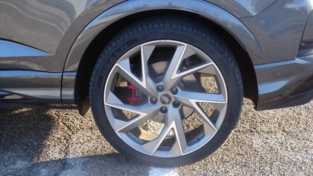 AUDI RS Q3 SPB Quattro, Aut. "S-tronic", 400cv,Carbonceramica