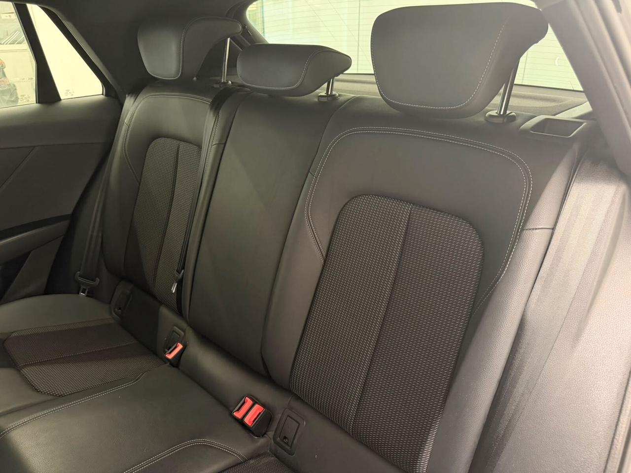 Audi Q2 30 TDI S line S tronic Identity Black