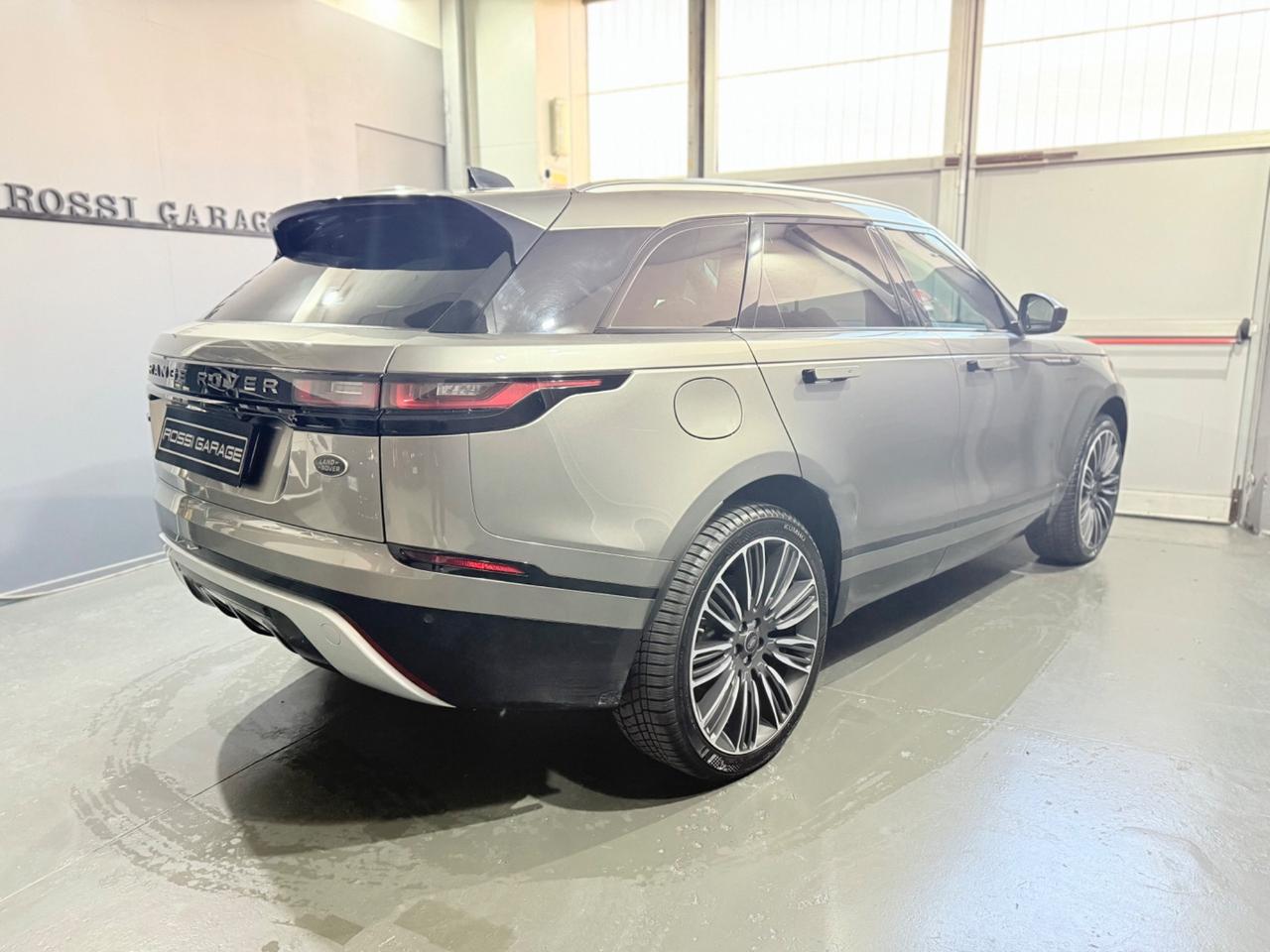 Land Rover Range Velar 2.0 TD4 180 CV R-Dynamic SE