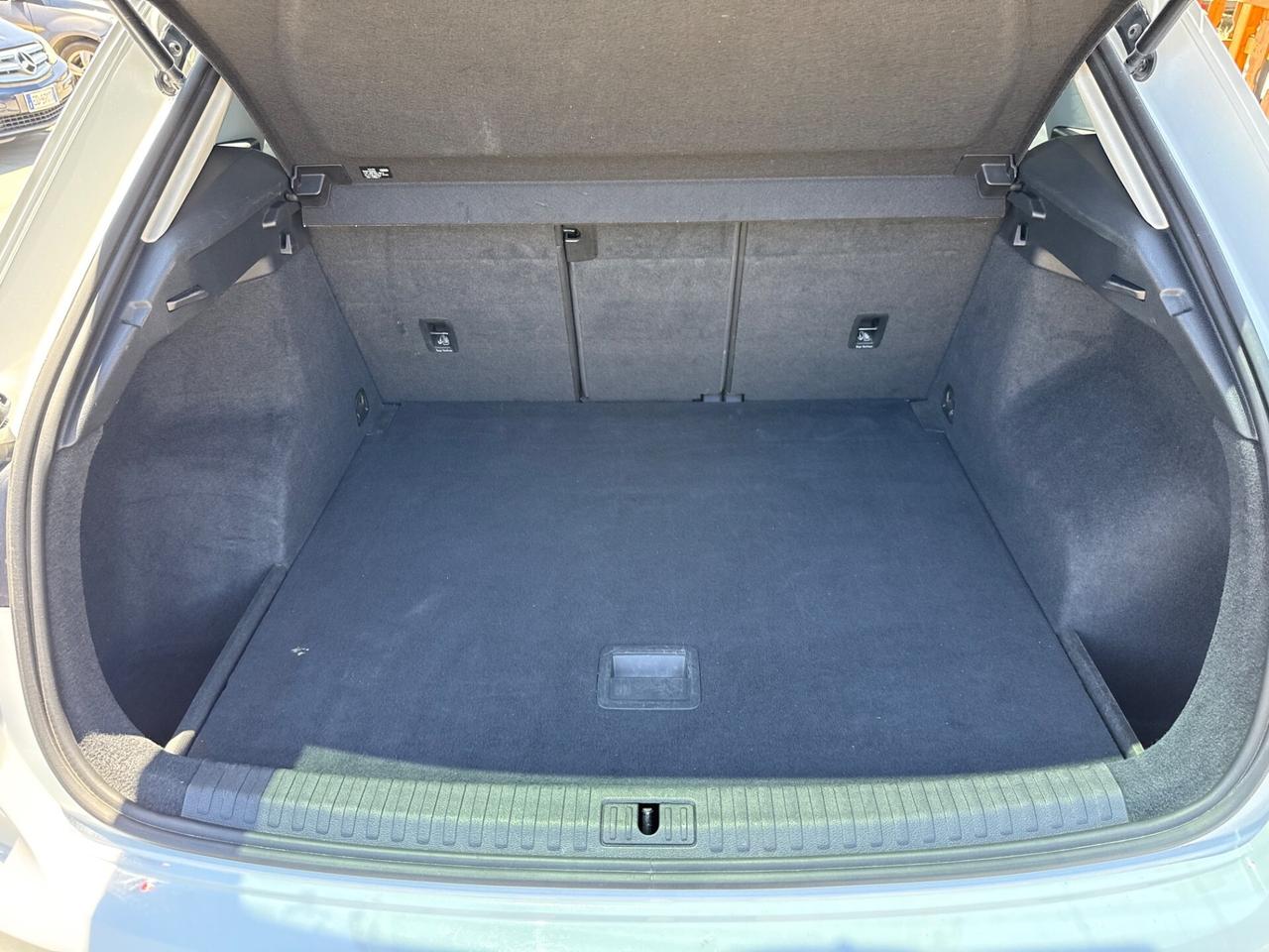 Audi Q3 35 TDI S tronic Business Advanced