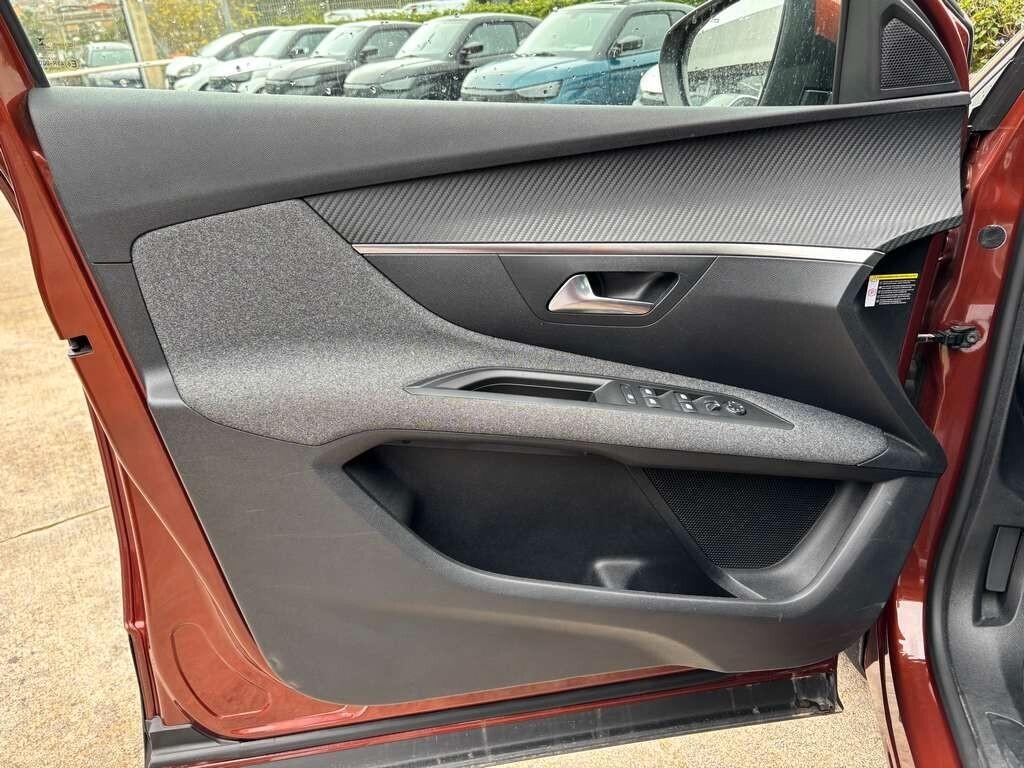 Peugeot 3008 BlueHDi 130 S&S 2019 / Km 127.000 condizioni pari al nuovo Tua a solo 149 Euro al mese