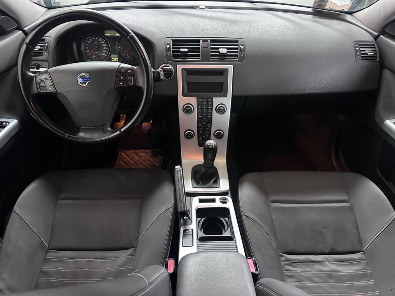 Volvo V50 D2 POLAR